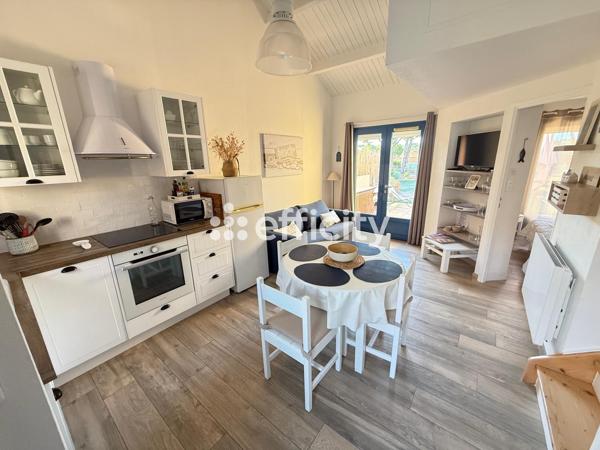 Maison
         3 pièces
        - 39 m² 179 900 € *