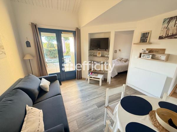 Maison
         3 pièces
        - 39 m² 179 900 € *