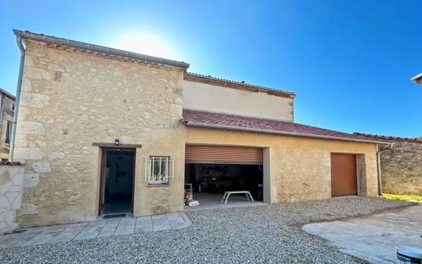 Maison à vendre    3 pièces •  Lectoure