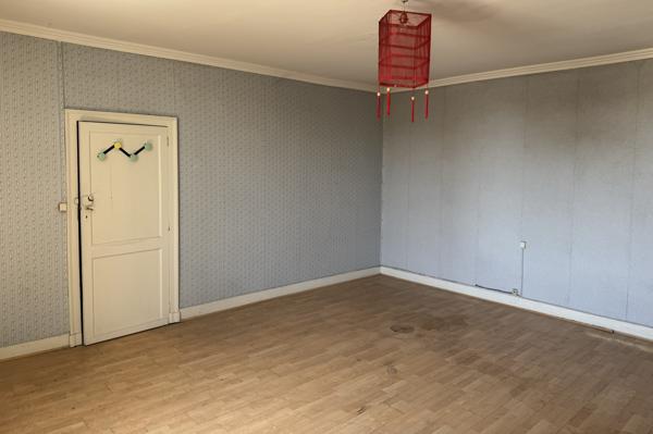 Maison de ville Casteljaloux à rénover ? 152 m² habitables avec grenier aménageable et garage