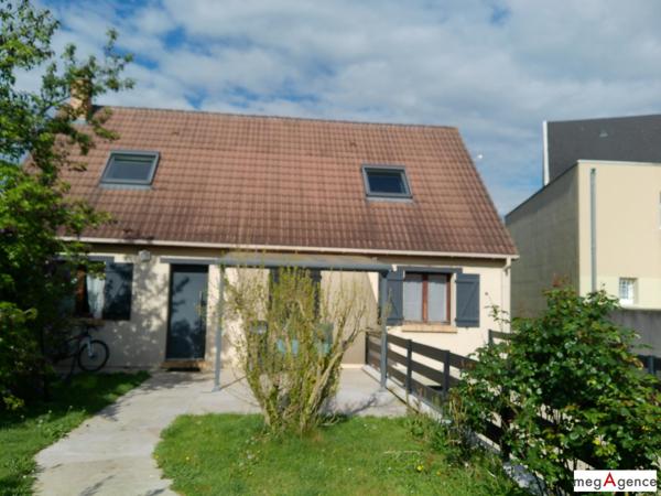 Maison à CHAMPHOL, 28300 - 9 pièces 120m²