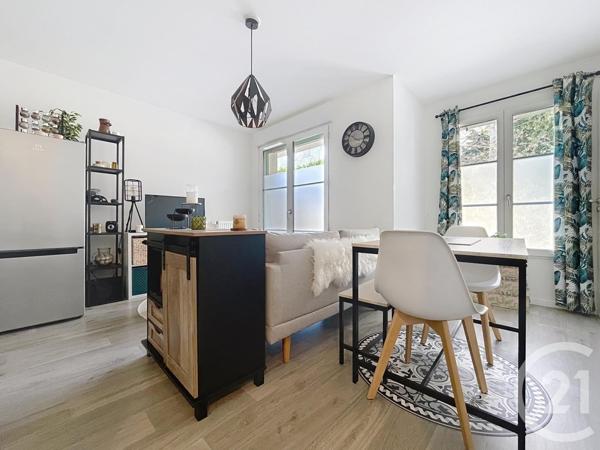 Appartement F2 à vendre  2 pièces - 39,84 m2 MOISSY CRAMAYEL - 77