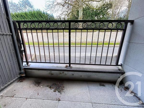 Appartement F2 à vendre  2 pièces - 39,84 m2 MOISSY CRAMAYEL - 77