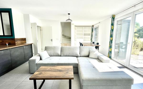 Appartement à vendre    4 pièces • 90,73 m2 Bordeaux