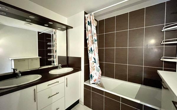 Appartement à vendre    4 pièces • 90,73 m2 Bordeaux