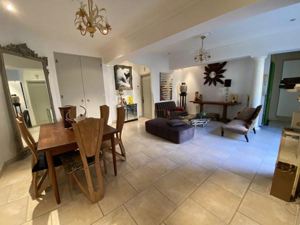 Maison 4 pièces - 238 m²