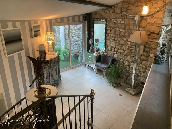 Maison 4 pièces - 238 m²