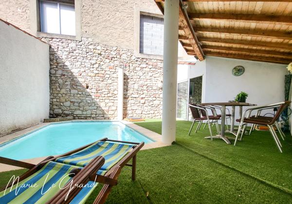 Maison
         4 pièces
        - 238 m² 239 000 € *
