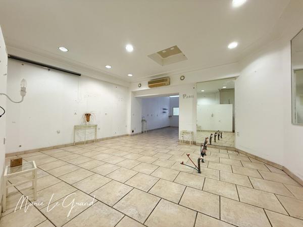 Maison
         4 pièces
        - 238 m² 239 000 € *