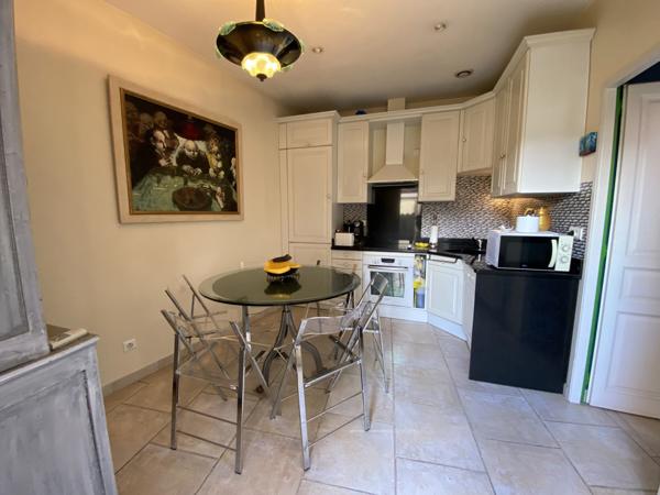 Maison 4 pièces - 238 m²