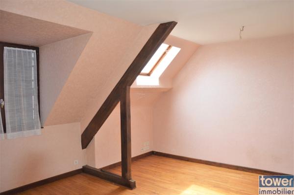 IMMEUBLE DE GRANDE SUPERFICIE AVEC VUE PANORAMIQUE