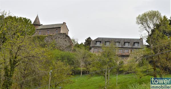 IMMEUBLE DE GRANDE SUPERFICIE AVEC VUE PANORAMIQUE