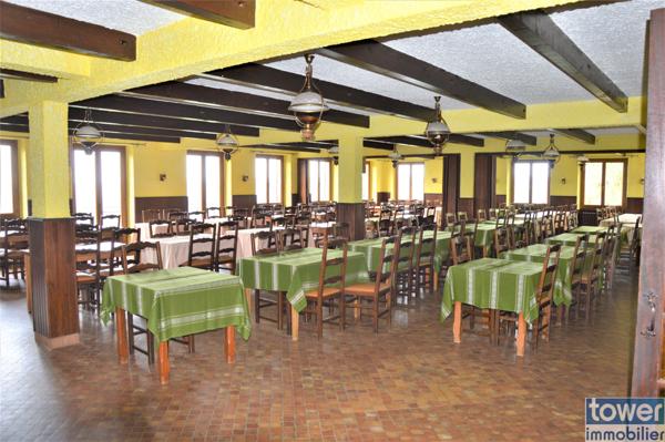 IMMEUBLE DE GRANDE SUPERFICIE AVEC VUE PANORAMIQUE