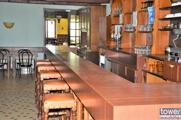 IMMEUBLE DE GRANDE SUPERFICIE AVEC VUE PANORAMIQUE