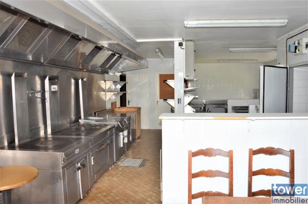 IMMEUBLE DE GRANDE SUPERFICIE AVEC VUE PANORAMIQUE