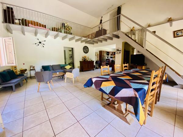 Maison 7 pièces - 220 m²