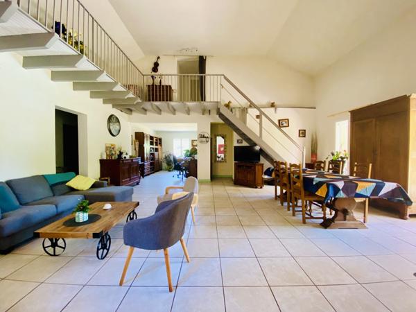 Maison 7 pièces - 220 m²