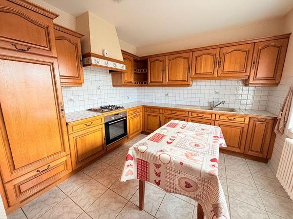 A vendre - Maison avec jardin - 4 pièces - Coeur de Doué la Fontaine - D5998