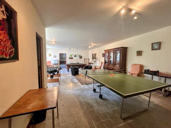 Immeuble à LA BARTHE-DE-NESTE (65250)