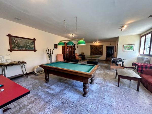 Immeuble à LA BARTHE-DE-NESTE (65250)