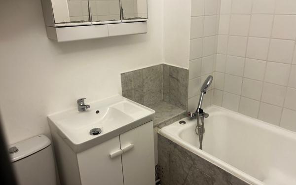 Appartement à vendre    1 pièce • 23 m2 Paris 14
