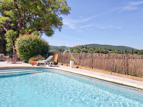 VILLA TYPE 5 LUMINEUSE AVEC PISCINE JARDIN ET VUE IMPRENABLE A SAINT MAIME