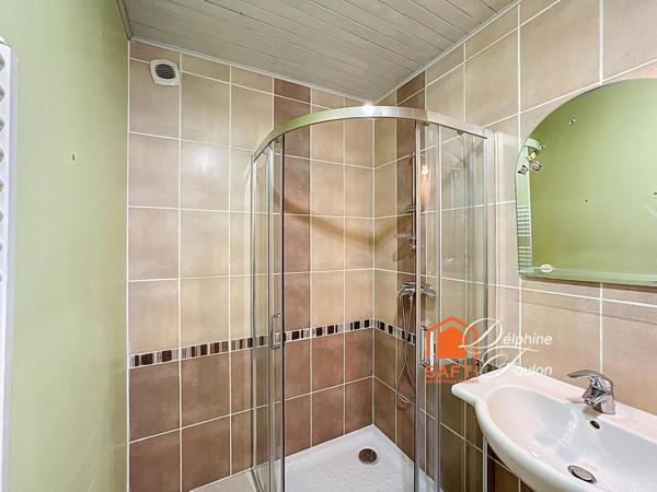 Maison 4 chambres avec T1 indépendant et grange