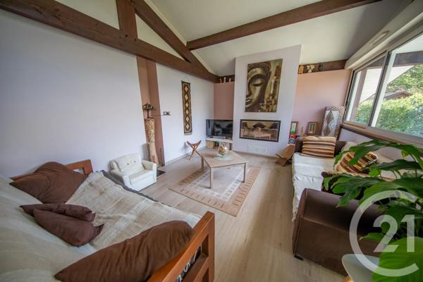 Maison à vendre  6 pièces - 132 m 2   LE TAILLAN MEDOC  - 33