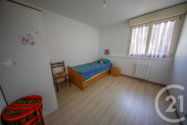 Maison à vendre  6 pièces - 132 m 2   LE TAILLAN MEDOC  - 33