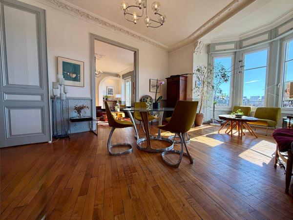 Bel haussmannien 187 m² - 7 pièces - centre ville de BELFORT