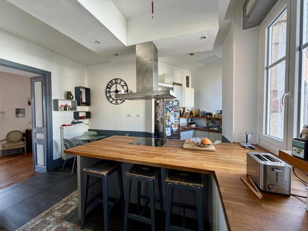 Bel haussmannien 187 m² - 7 pièces - centre ville de BELFORT
