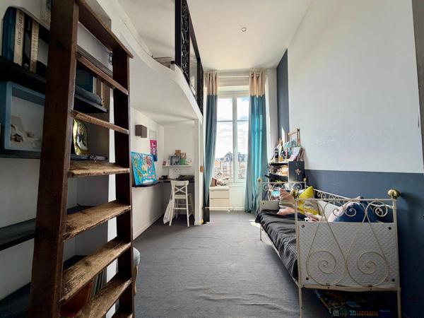 Bel haussmannien 187 m² - 7 pièces - centre ville de BELFORT