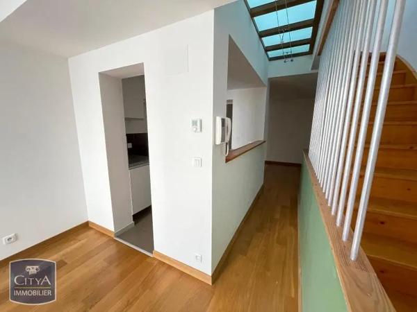 Appartement à louer 4 pièces 78.5m² Saumur (49400)