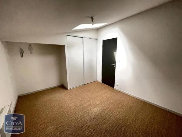 Appartement à louer 4 pièces 78.5m² Saumur (49400)