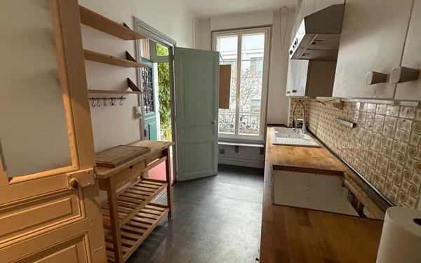 Maison à louer    2 pièces • 60 m2 Saint-Maurice