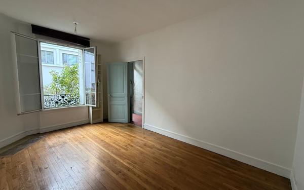 Maison à louer    2 pièces • 60 m2 Saint-Maurice