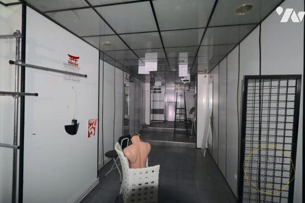 Hôtel à Vendre avec 15 chambres, 2 appartements et un local commercial