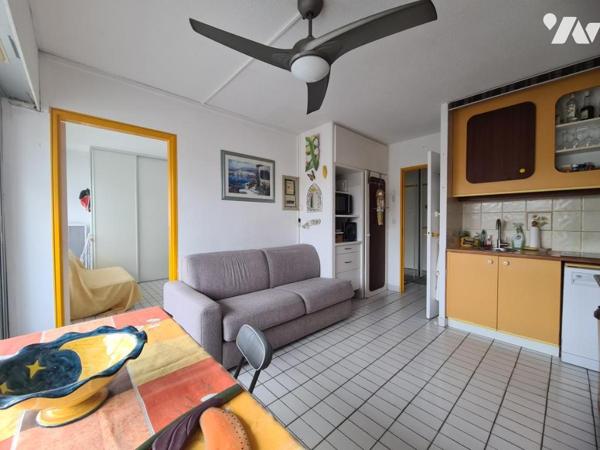 APPARTEMENT T2 au 1er étage avec ascenseur, 1 balcon, 1 cellier, 1 place de parking privatif