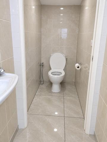 Local Commercial à Évry-Courcouronnes, 91000 - 2 pièces 120m²