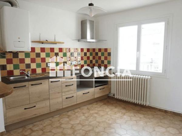 Location Appartement 3 pièces 62.24 m² - 13 RUE DE LA VIEILLE HORLOGE La Roche Sur Yon 85000