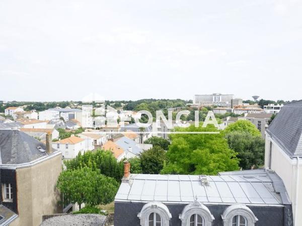 Location Appartement 3 pièces 62.24 m² - 13 RUE DE LA VIEILLE HORLOGE La Roche Sur Yon 85000