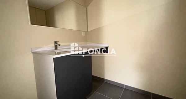 Location Studio 30.74 m² - Vichy 03200