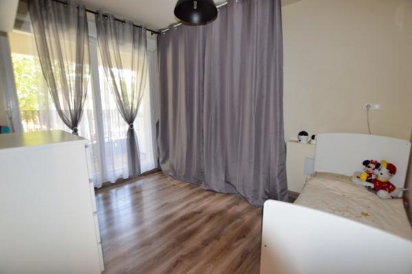 Appartement à vendre 3 pièces CERGY LE HAUT (95) Balcon jardinet parking PMR