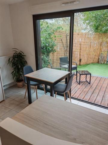 Appartement 1 Pièce 25m² au rez-de-jardin