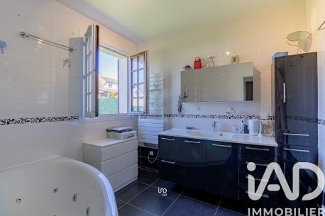 Maison à vendre 8 pièces 185 m² Maule