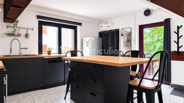 Vente
                Maison183 m² - 6 Pièces -
                    CEBAZAT (63118)