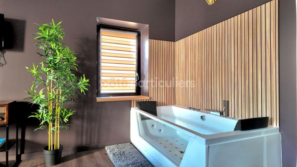 Vente
                Maison183 m² - 6 Pièces -
                    CEBAZAT (63118)