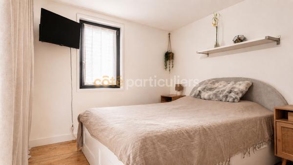 Vente
                Maison183 m² - 6 Pièces -
                    CEBAZAT (63118)