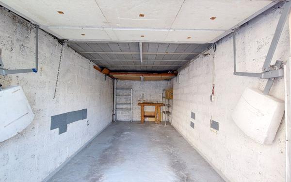 Stationnement à louer    Manosque