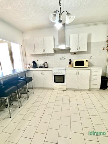 Magnifique maison de 171 m2 avec 822 m2 de terrain , idéal pour investisseur ou famille à Annonay... Annonay (07100)